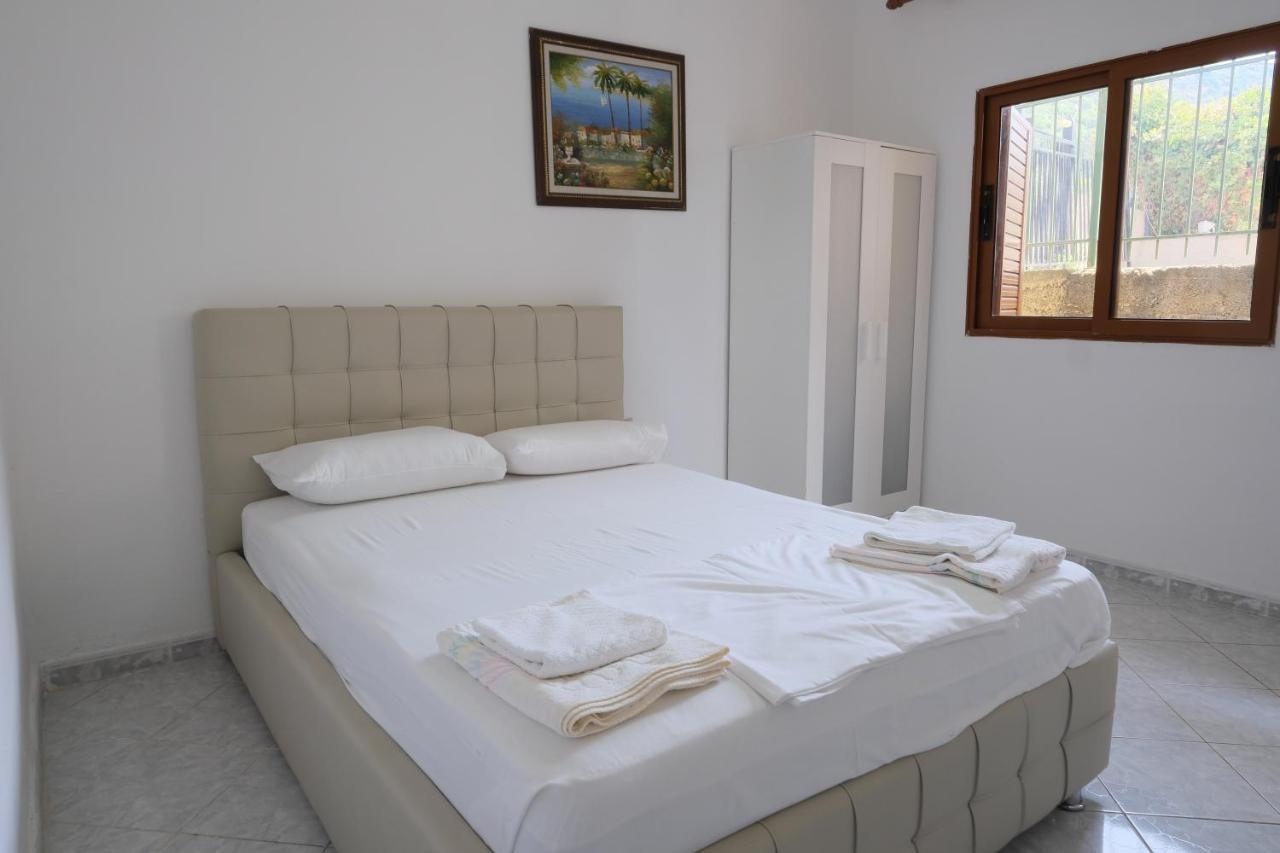 Mehilli Hotel Dhermi Ngoại thất bức ảnh