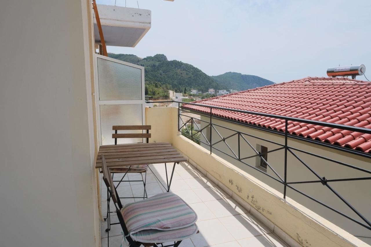 Mehilli Hotel Dhermi Ngoại thất bức ảnh