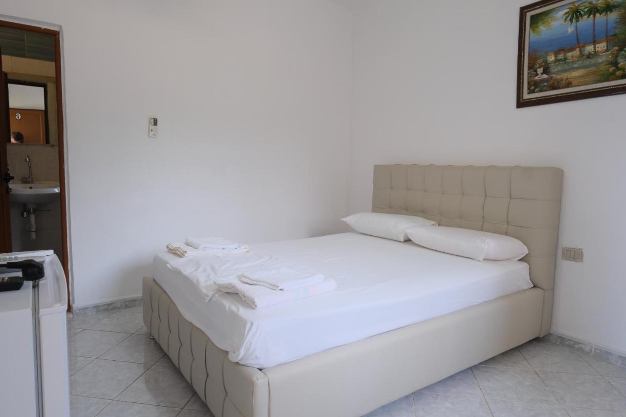 Mehilli Hotel Dhermi Ngoại thất bức ảnh