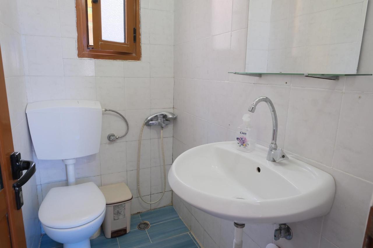 Mehilli Hotel Dhermi Ngoại thất bức ảnh