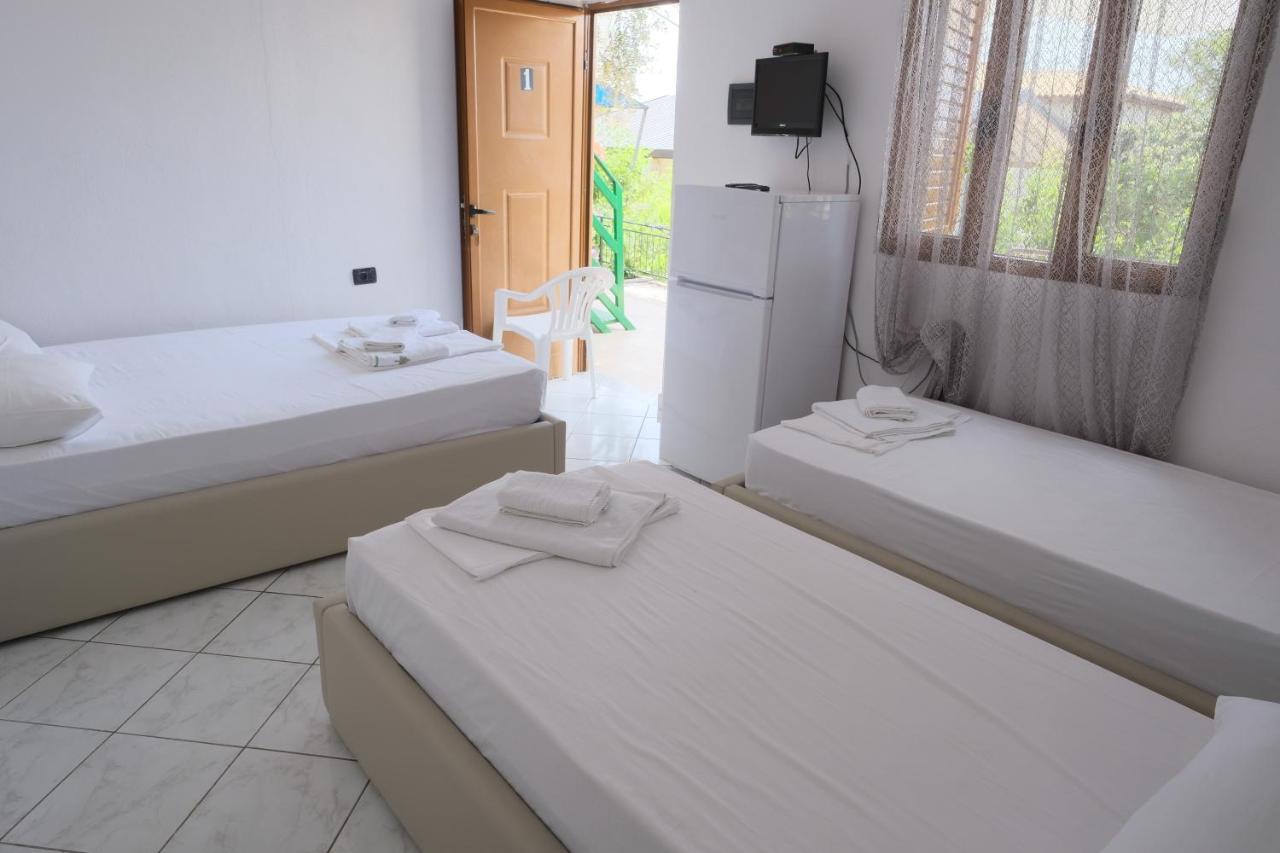 Mehilli Hotel Dhermi Ngoại thất bức ảnh
