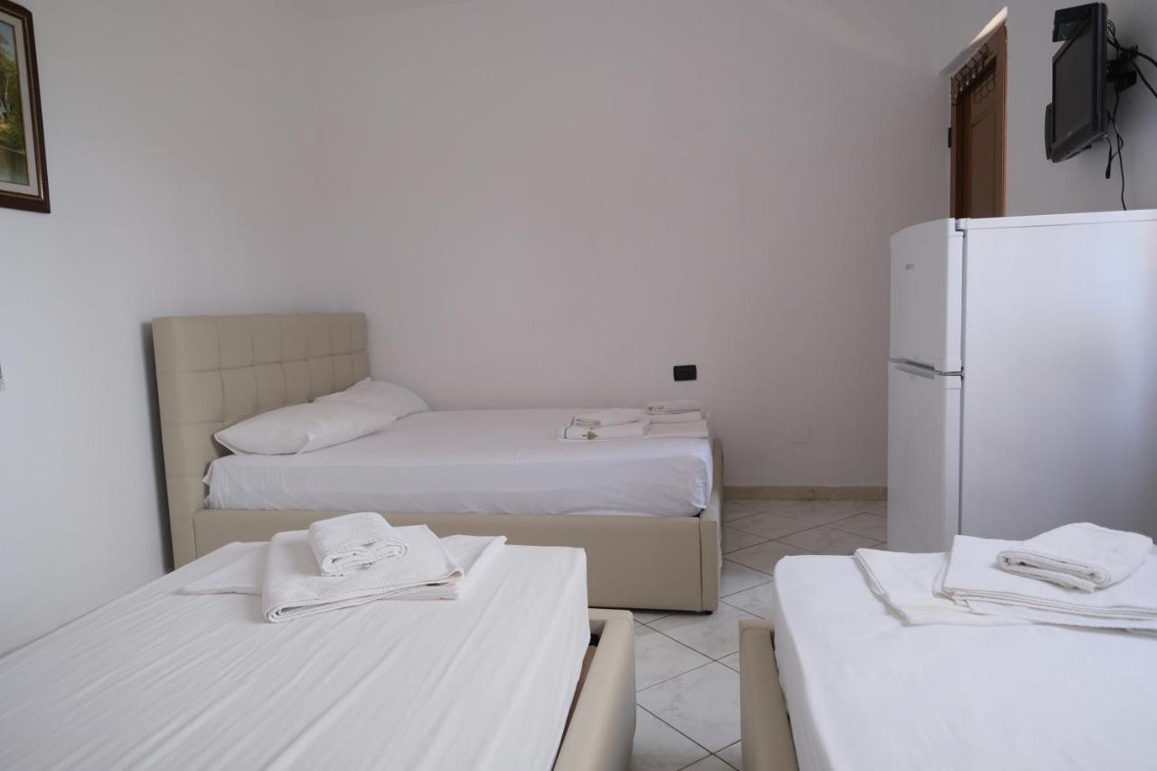 Mehilli Hotel Dhermi Ngoại thất bức ảnh