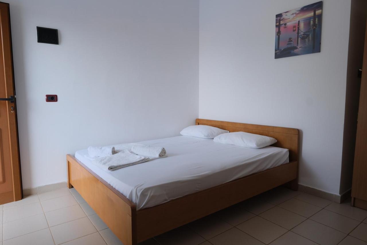Mehilli Hotel Dhermi Ngoại thất bức ảnh